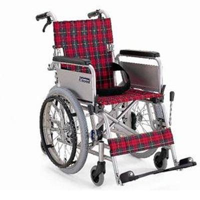 自走用車椅子（六輪車）　こまわりくん18（介助ブレーキ付）　KAK18-40B